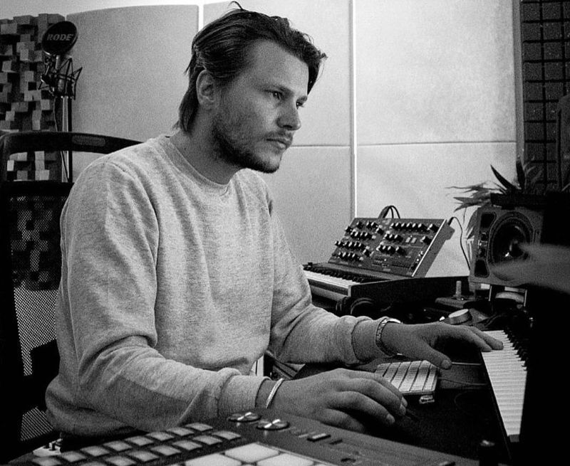 DECADE Studio